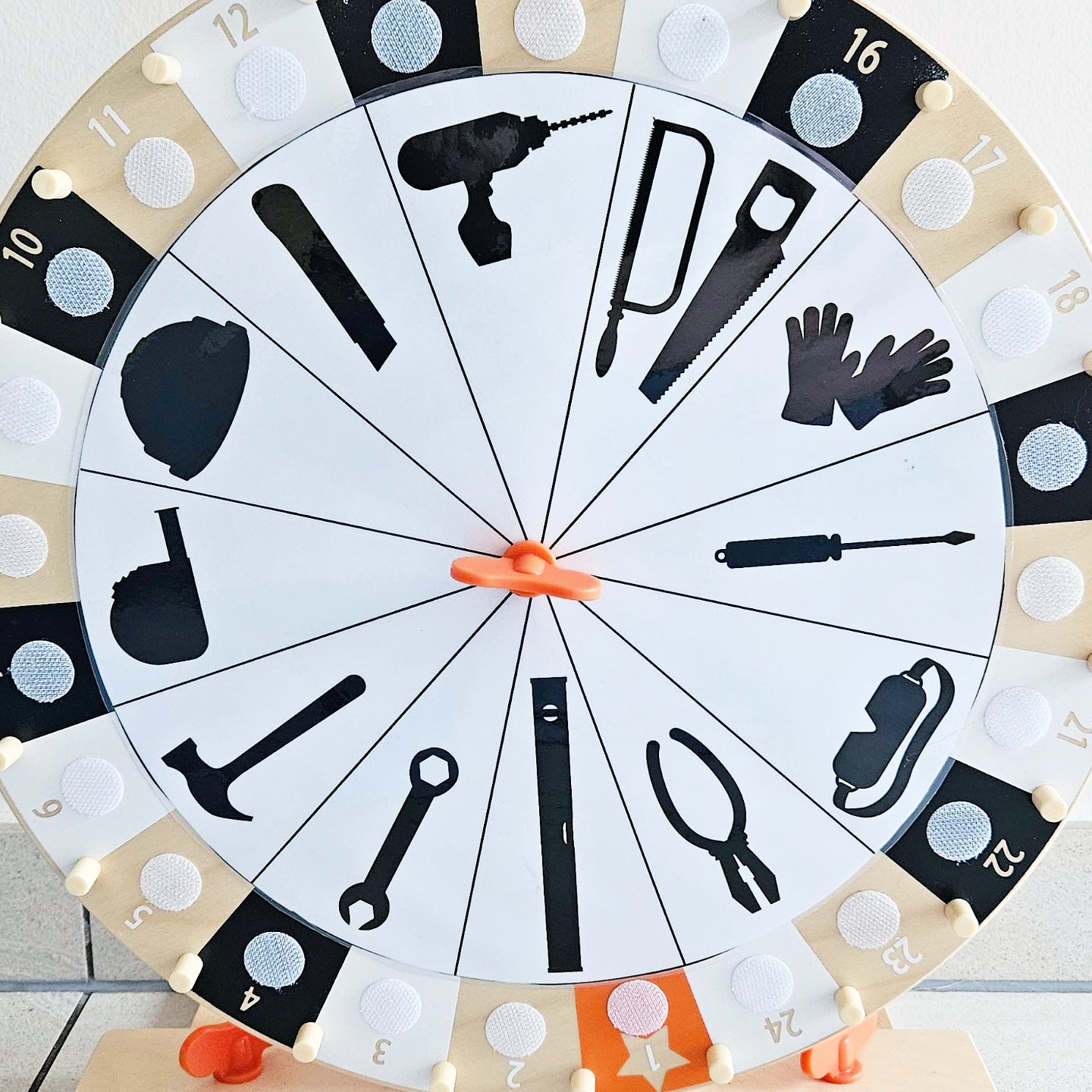 Jeu D'Ombres Les Outils De Papa