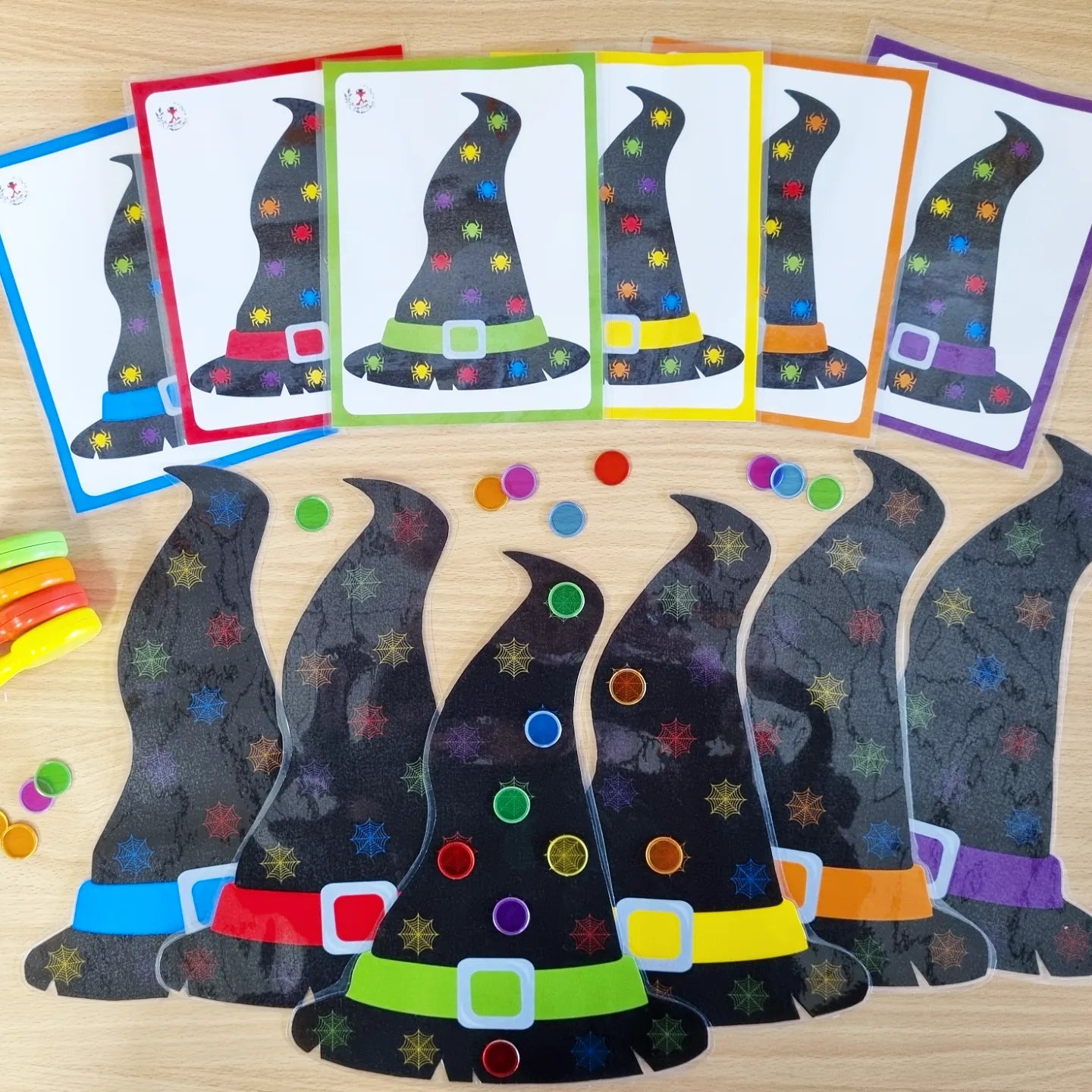 Jeu de chapeau de sorcière