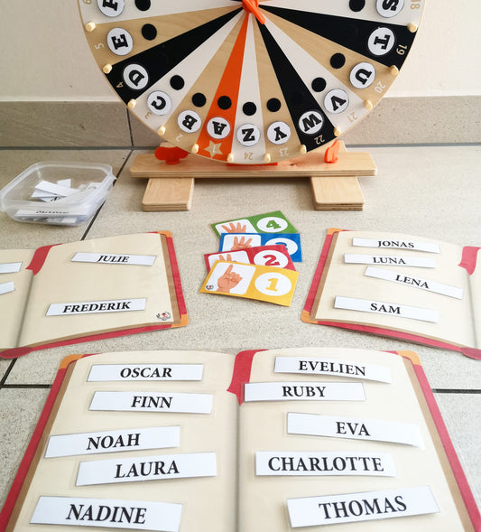 Sinterklaas Naamboek Spel