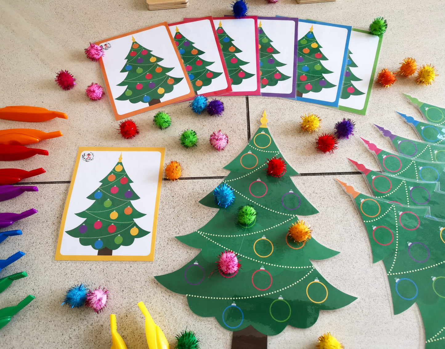 Christmas tree Decorating game